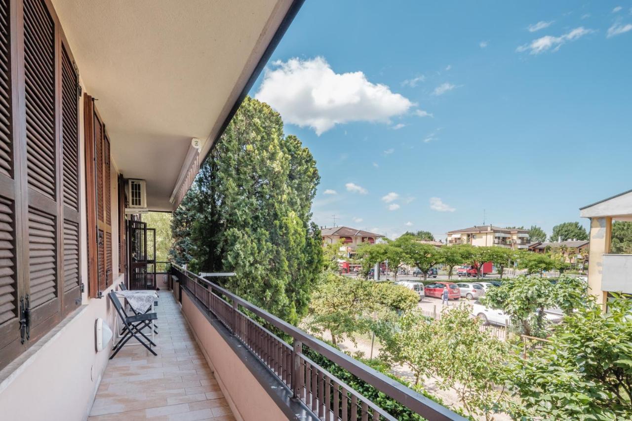 Casa Lugana 9 - Monolocale Con Piscina Fronte Lago Sirmione Dış mekan fotoğraf