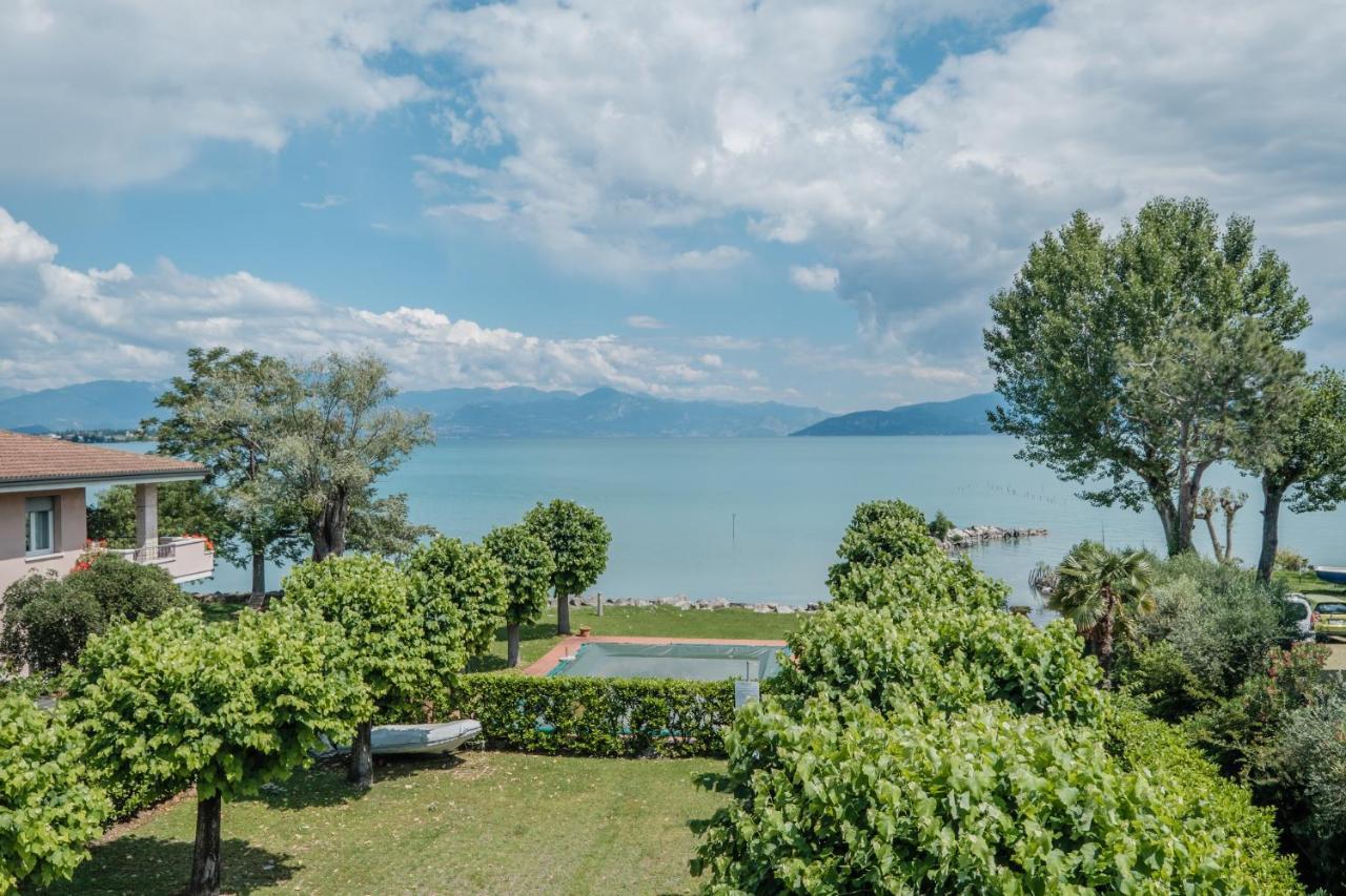 Casa Lugana 9 - Monolocale Con Piscina Fronte Lago Sirmione Dış mekan fotoğraf
