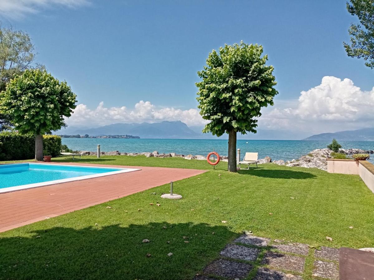Casa Lugana 9 - Monolocale Con Piscina Fronte Lago Sirmione Dış mekan fotoğraf