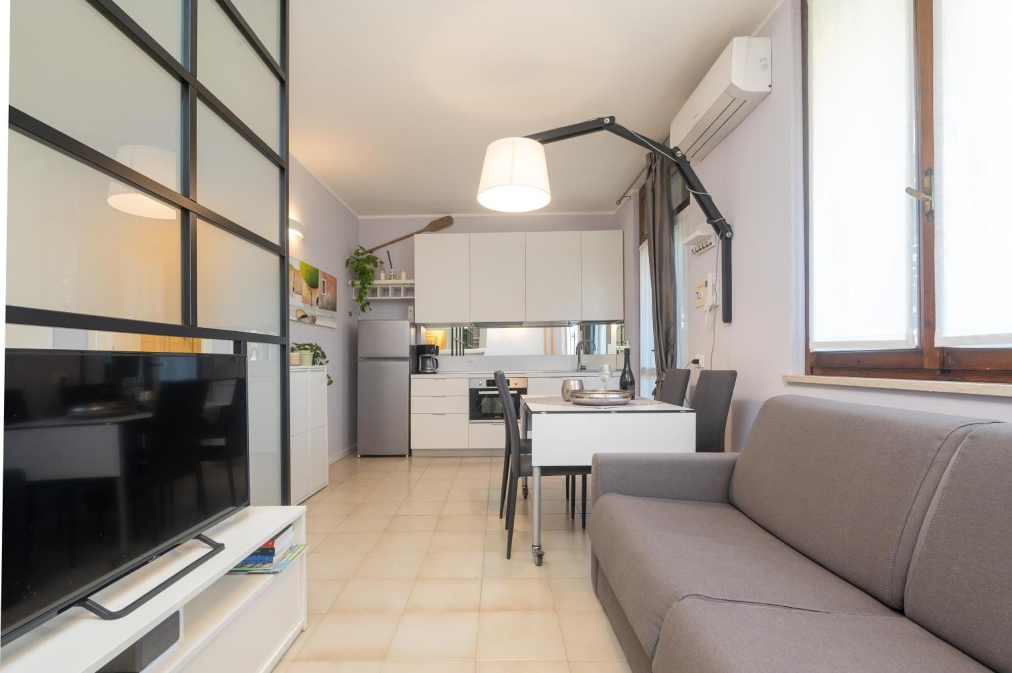 Casa Lugana 9 - Monolocale Con Piscina Fronte Lago Sirmione Dış mekan fotoğraf